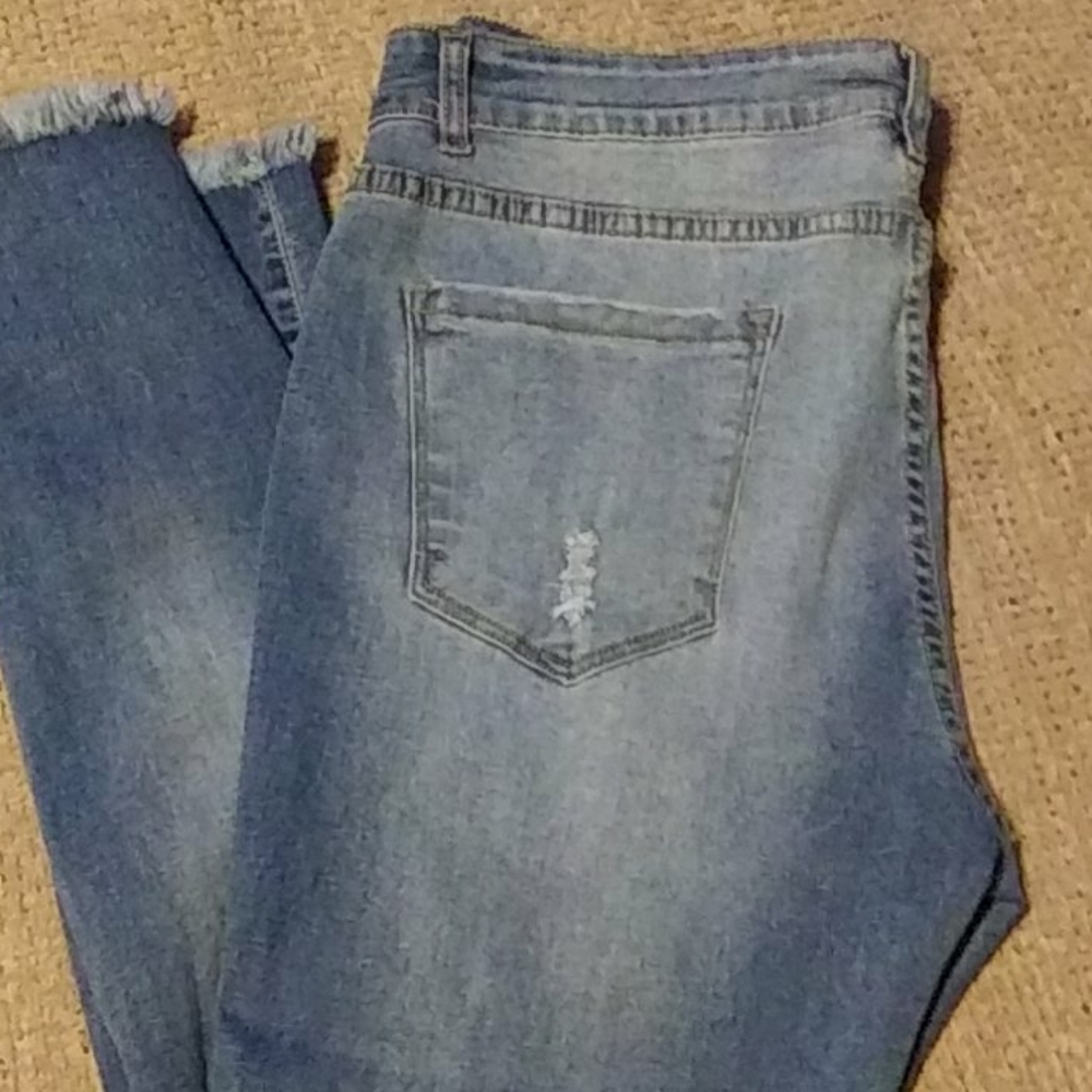 Jeans - Picture 3 of 3